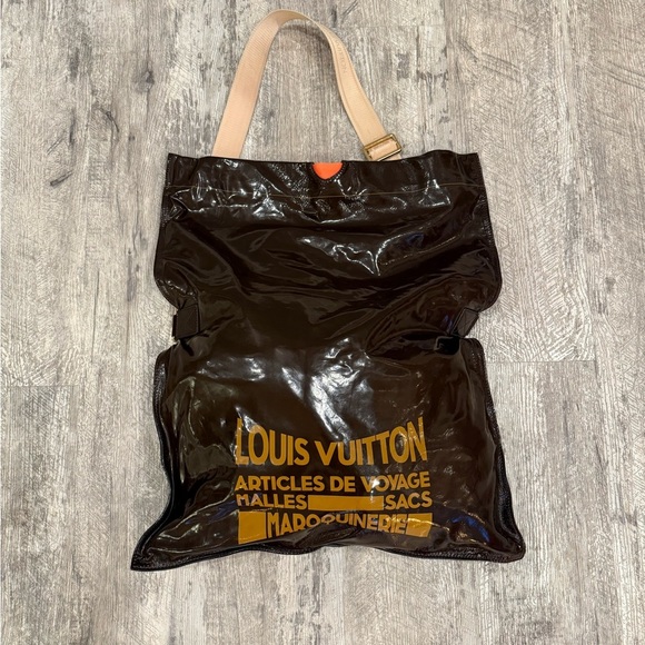 Louis Vuitton *RARE* Raindrop Besase Bag - Picture 3 of 14